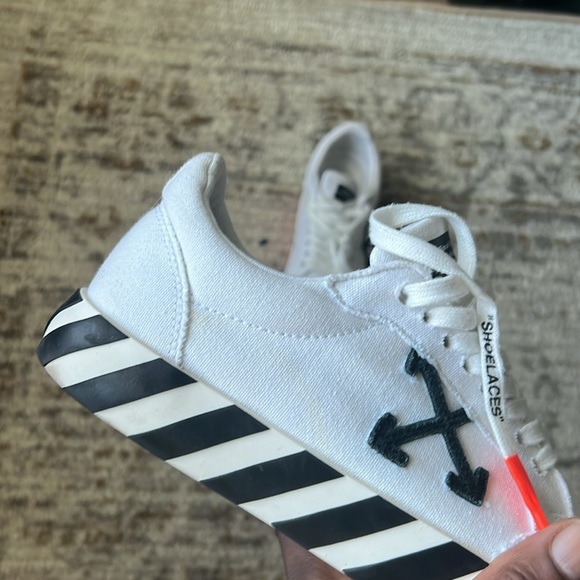 - Off White Volc Low White & Black Arrow (42) - Picture 11 of 15